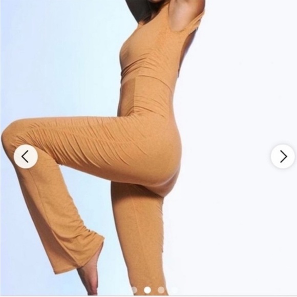 Free People Movement Peach Flare Leg Rouched Onesie Medium - Picture 2 of 8